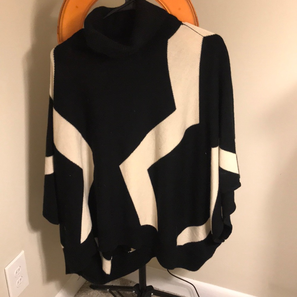 Turtle neck poncho